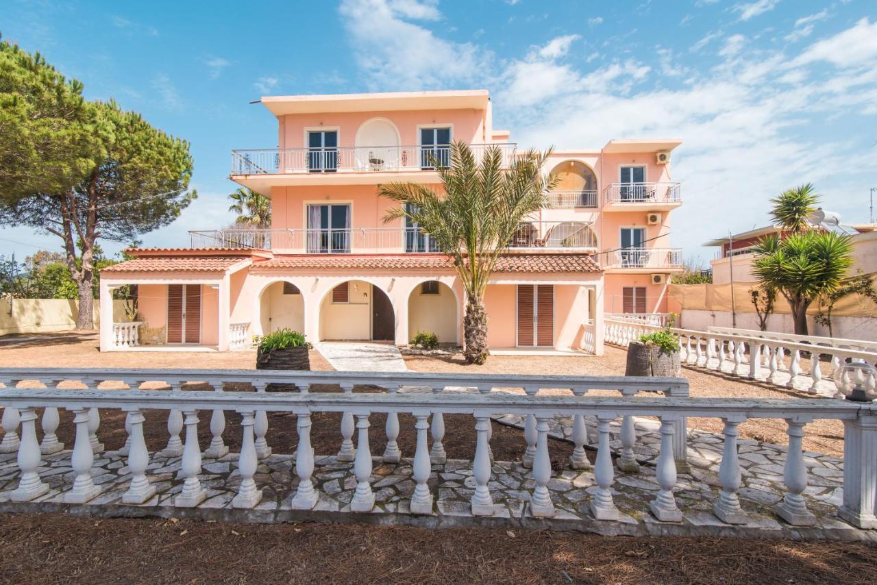 Southgate Apartments Agios Georgios  Dış mekan fotoğraf