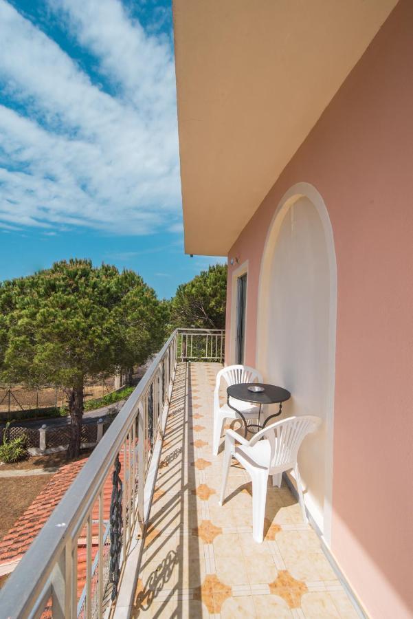 Southgate Apartments Agios Georgios  Dış mekan fotoğraf